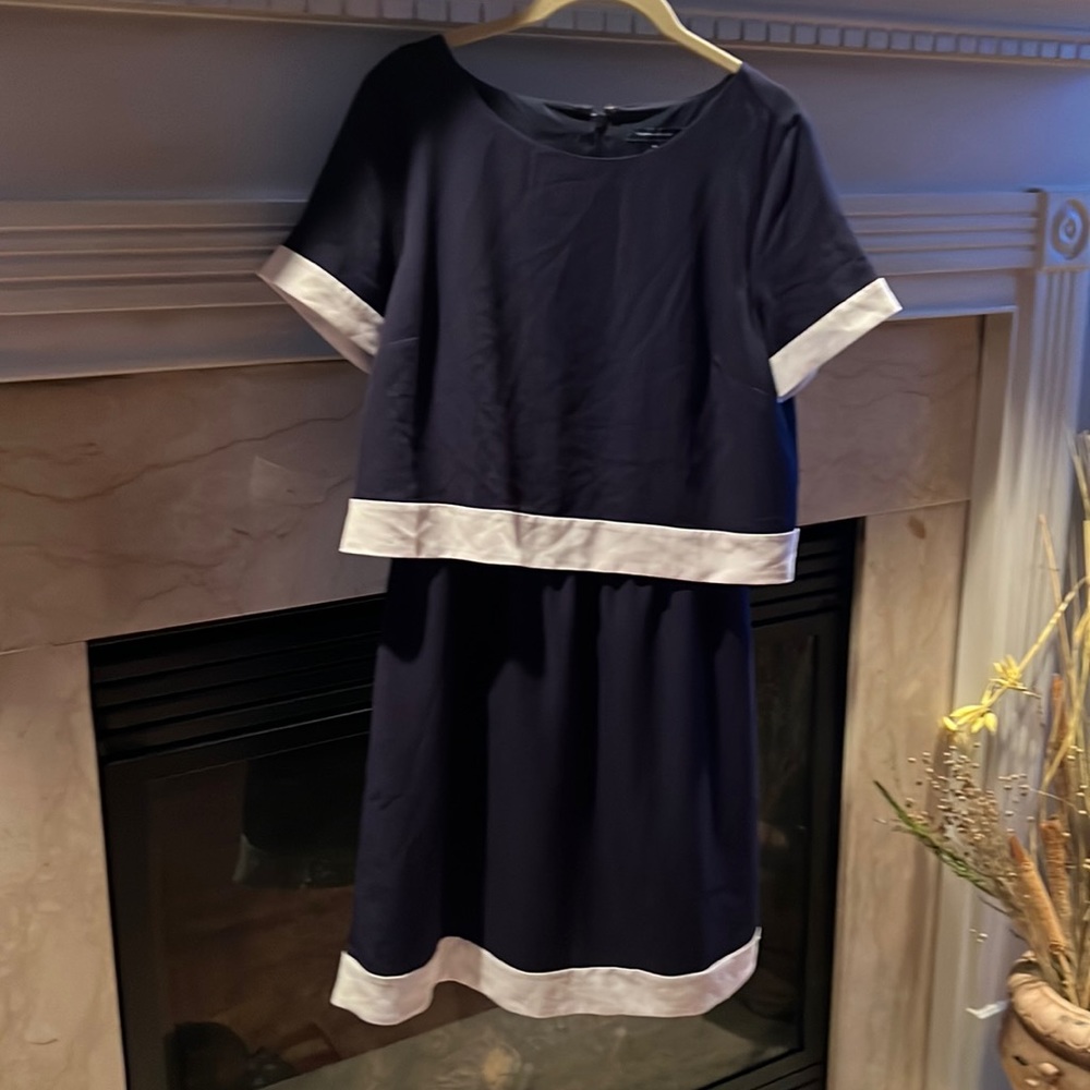 😀 Tommy Hilfiger size 10 dress